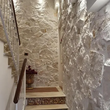 Apartment Palazzo Giufa *