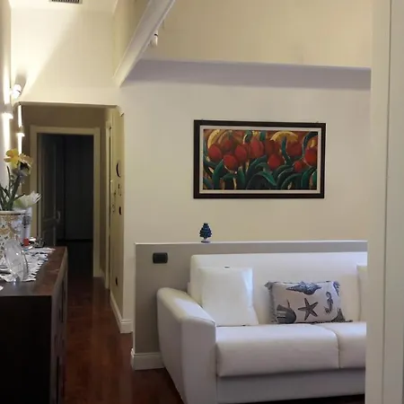 Palazzo Giufa Apartment