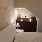 Palazzo Giufa 公寓 *