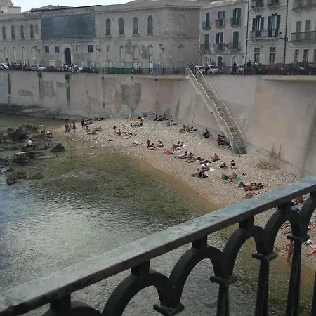 Lägenhet Palazzo Giufa Syrakusa