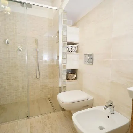 Apartment Palazzo Giufa Syrakus