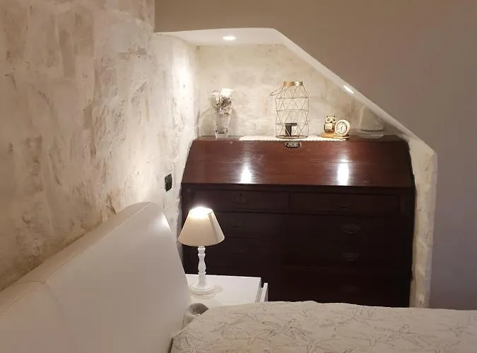 Palazzo Giufa Apartment *