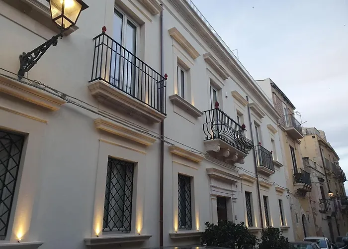Palazzo Giufa * Syracuse